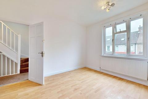 8 Bennett Road, Romford, RM6 6ER