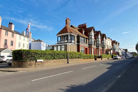 1 bedroom flat for sale, Dover Road, Walmer, CT14