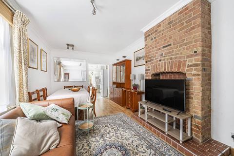 2 bedroom flat to rent, Spruce Hills Road, Walthamstow, London, E17