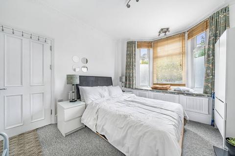 2 bedroom flat to rent, Spruce Hills Road, Walthamstow, London, E17