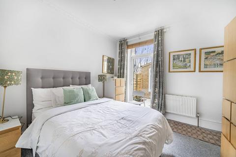 2 bedroom flat to rent, Spruce Hills Road, Walthamstow, London, E17
