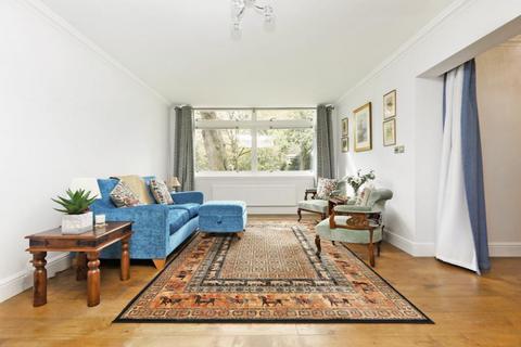 3 bedroom apartment for sale, Park Close, Ilchester Place, Kensington, W14