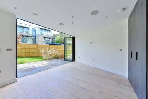 4 bedroom detached house to rent, Orchard Grove, Cottenham Park, London, SW20