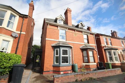 4 bedroom semi-detached house for sale, Breinton Road, Hereford