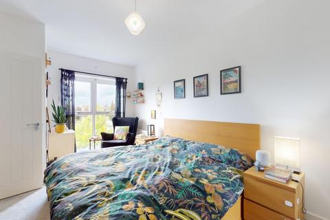 20 Hindmarsh Crescent, Northfleet, Gravesend, DA11 8FD