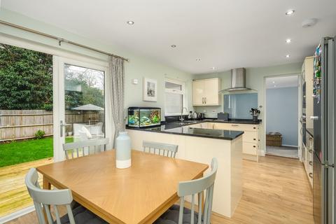 5 bedroom link detached house for sale, Fisher Close, Walton-on-Thames, KT12