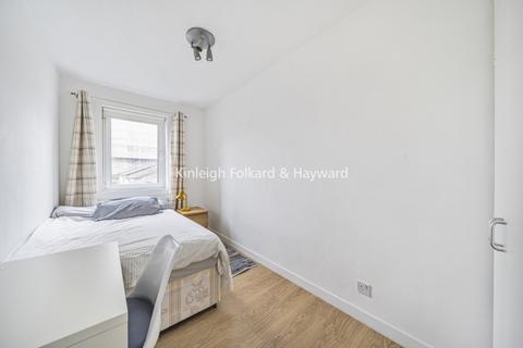 3 bedroom flat to rent, Primrose Hill Road Belsize Park NW3