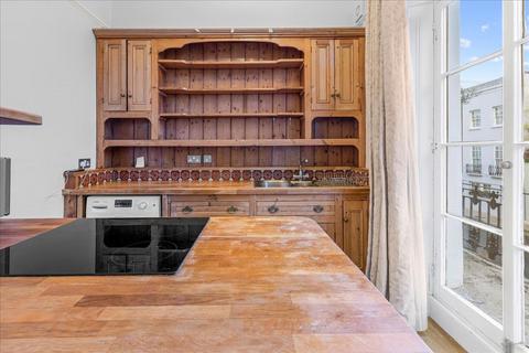 1 bedroom apartment to rent, Norland Square , London, Royal Borough of Kensington and Chelsea, W11