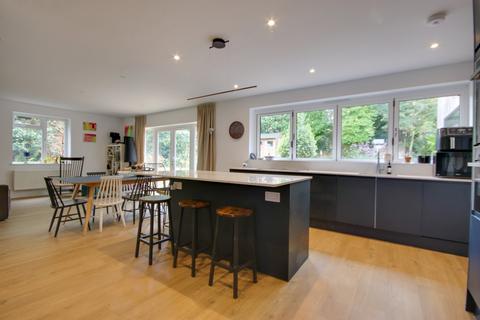 4 bedroom detached house for sale, Lower Buckland Road, Lymington, SO41