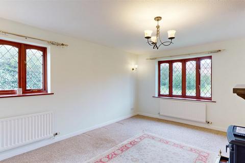 3 bedroom detached bungalow for sale, Croxon Rise, Oswestry