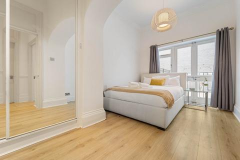 2 bedroom apartment for sale, Fawcett Street, Chelsea, London, SW10