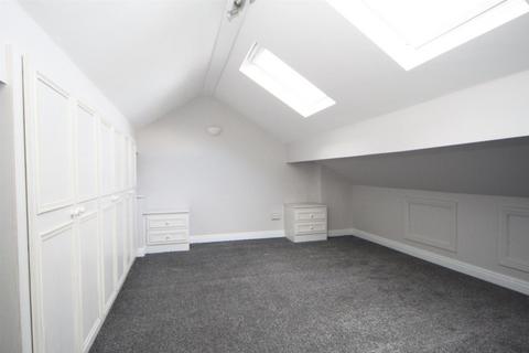 2 bedroom apartment to rent, Stamford Park Road, Altrincham