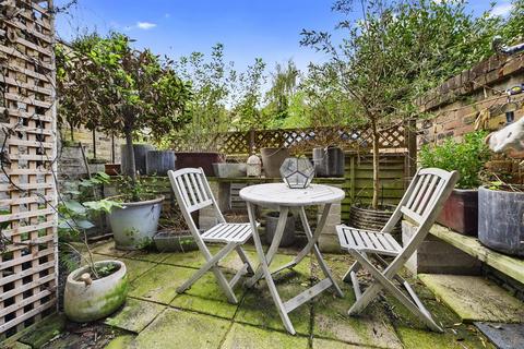 1 bedroom flat for sale, Springdale Road, London, N16