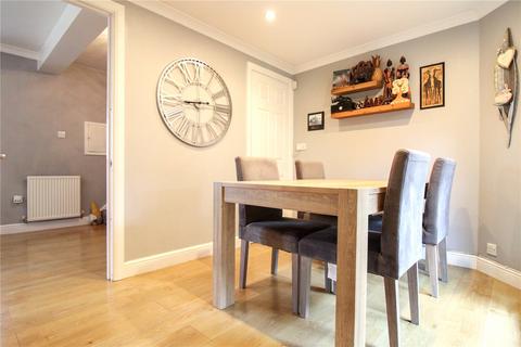 3 bedroom end of terrace house for sale, Larchmore Close, Swindon SN25