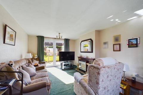 166 Stonegarth, Carlisle, CA2 6PE