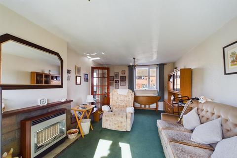 166 Stonegarth, Carlisle, CA2 6PE