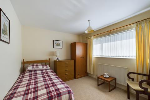 166 Stonegarth, Carlisle, CA2 6PE