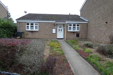 2 bedroom bungalow to rent, Edith Cavell Close, Thetford, IP24 1TJ