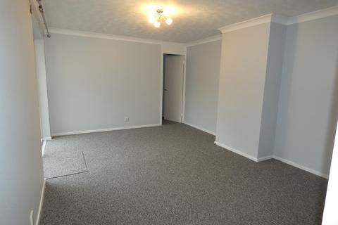 2 bedroom bungalow to rent, Edith Cavell Close, Thetford, IP24 1TJ