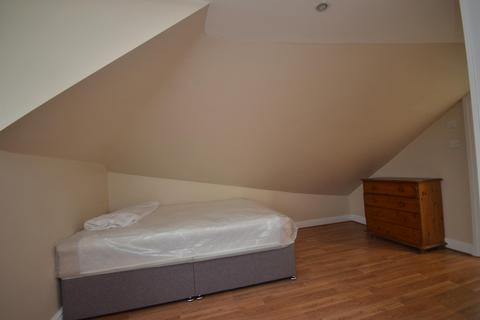 Studio to rent, Glennie Road, West Norwood, London, SE27