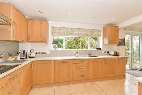 4 bedroom detached house for sale, Maidstone Road, Hadlow, Kent