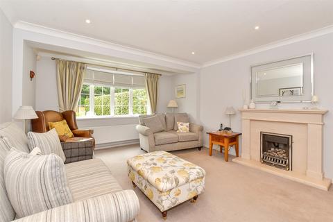 4 bedroom detached house for sale, Maidstone Road, Hadlow, Kent