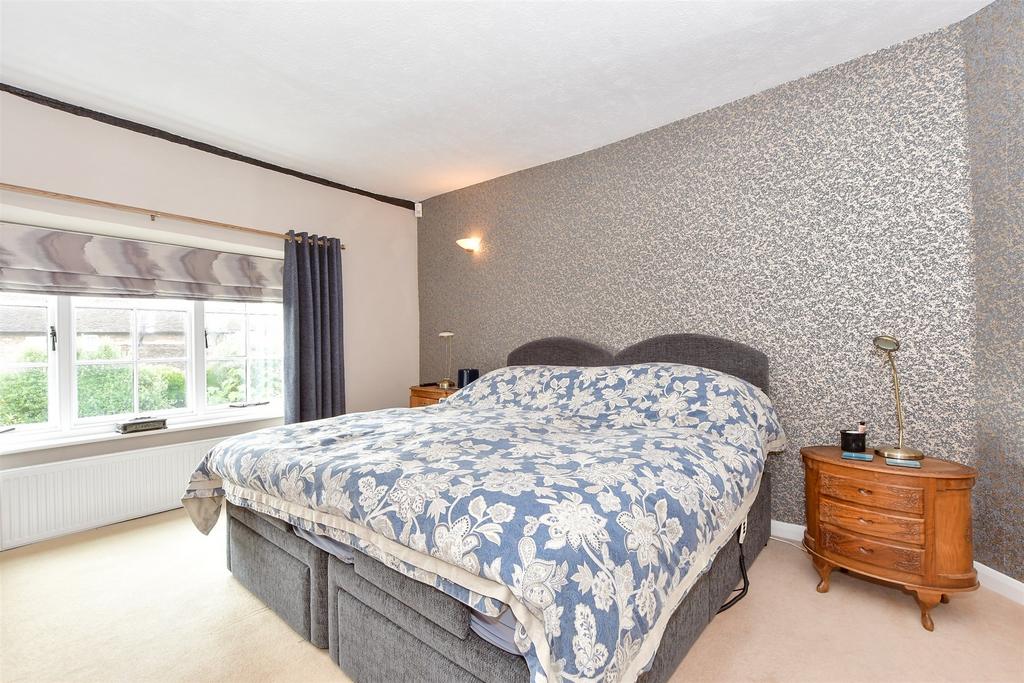 House in Worthing, West Sussex - More