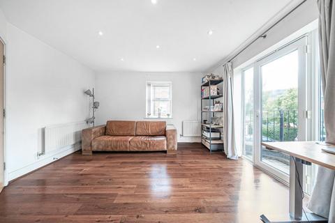 2 bedroom flat for sale, Hayes Grove, East Dulwich