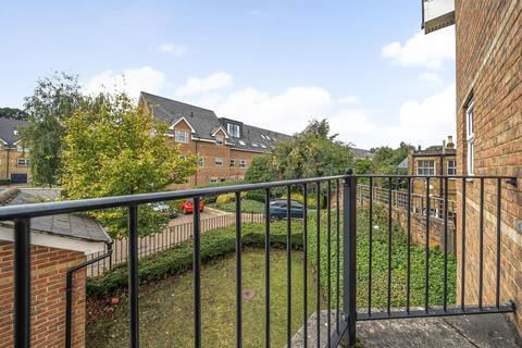 2 bedroom flat for sale, Hayes Grove, East Dulwich