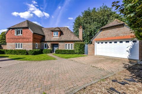 2 Abercorn Walk, Eastergate, Chichester, PO20 3XE