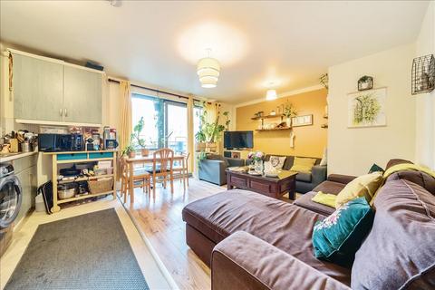 2 bedroom flat for sale, Victoria Road, Acton, W3