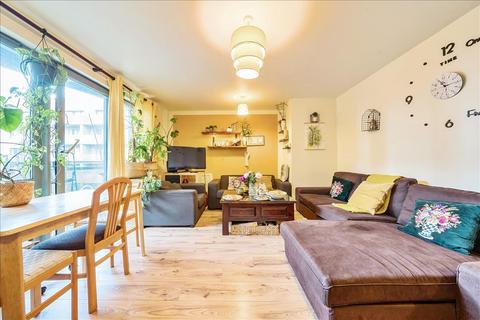 2 bedroom flat for sale, Victoria Road, Acton, W3