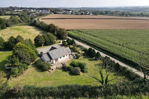 4 bedroom detached house for sale, Oakvale, Spittal, Haverfordwest