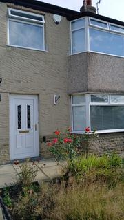 3 bedroom semi-detached house to rent, Grange Road, Riddlesden BD20