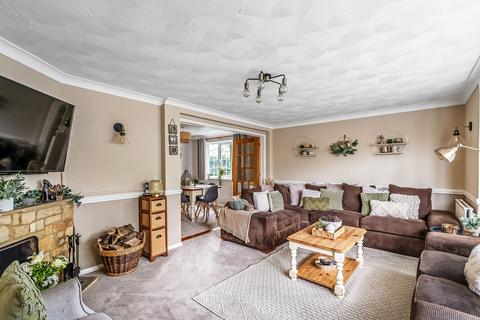 13 Meadow Lane, Edenbridge, TN8 6HT