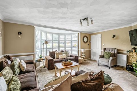 13 Meadow Lane, Edenbridge, TN8 6HT