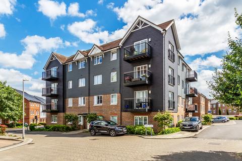 2 bedroom flat for sale, Eden Road, Dunton Green, Sevenoaks, Kent