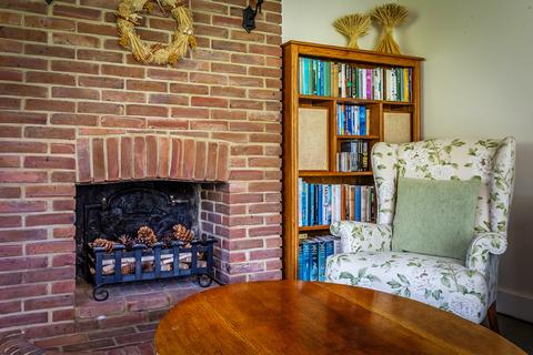 1, West Haxted Cottages Haxted Road, Edenbridge, TN8 6PT