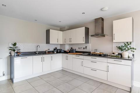 15d Grange Close, Edenbridge, TN8 5LT