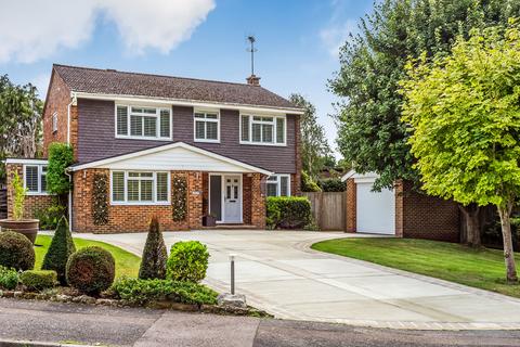 9 Mill Shaw, Oxted, RH8 9DQ