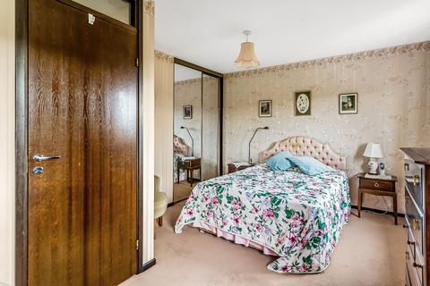 12 Padbrook, Oxted, RH8 0DW