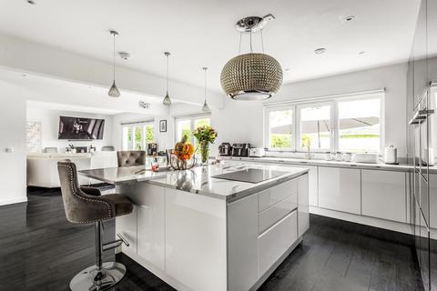 57 Park Road, Oxted, RH8 0AN