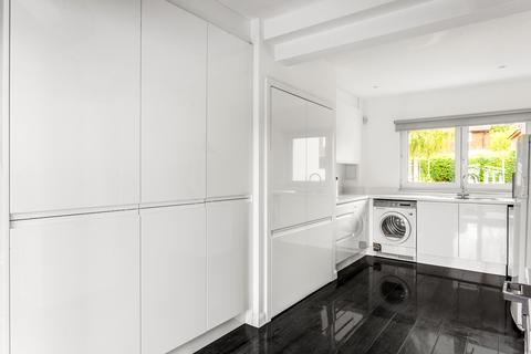57 Park Road, Oxted, RH8 0AN