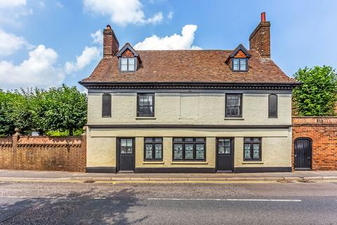 5 bedroom detached house for sale, Quebec Square, Westerham, Kent