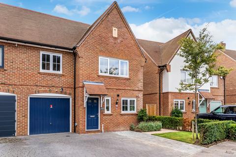 25 Hawthorn Park, Swanley, BR8 7FB