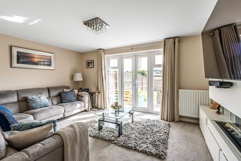 25 Hawthorn Park, Swanley, BR8 7FB