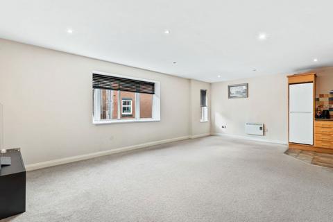 2 bedroom flat for sale, Lahnstein Court, Kettering NN16