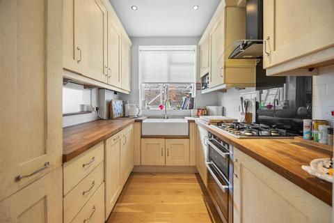 3 bedroom apartment for sale, Westbere Road, London NW2