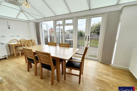 2 bedroom bungalow for sale, Canterbury Walk, Cheltenham, GL51