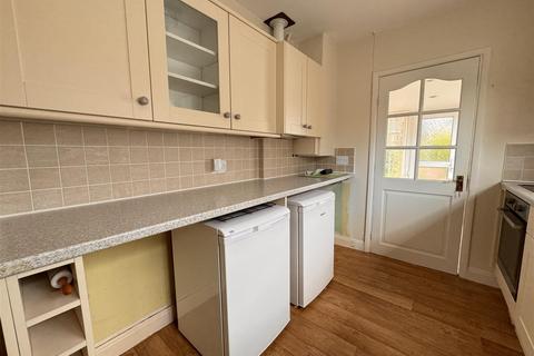61 Berkeley Road, Wroughton, Swindon, SN4 9BN
